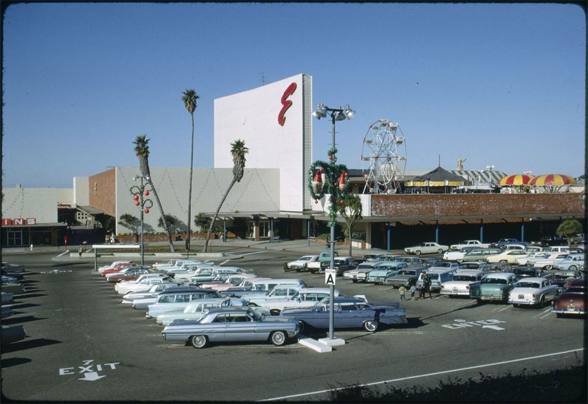 shopping center